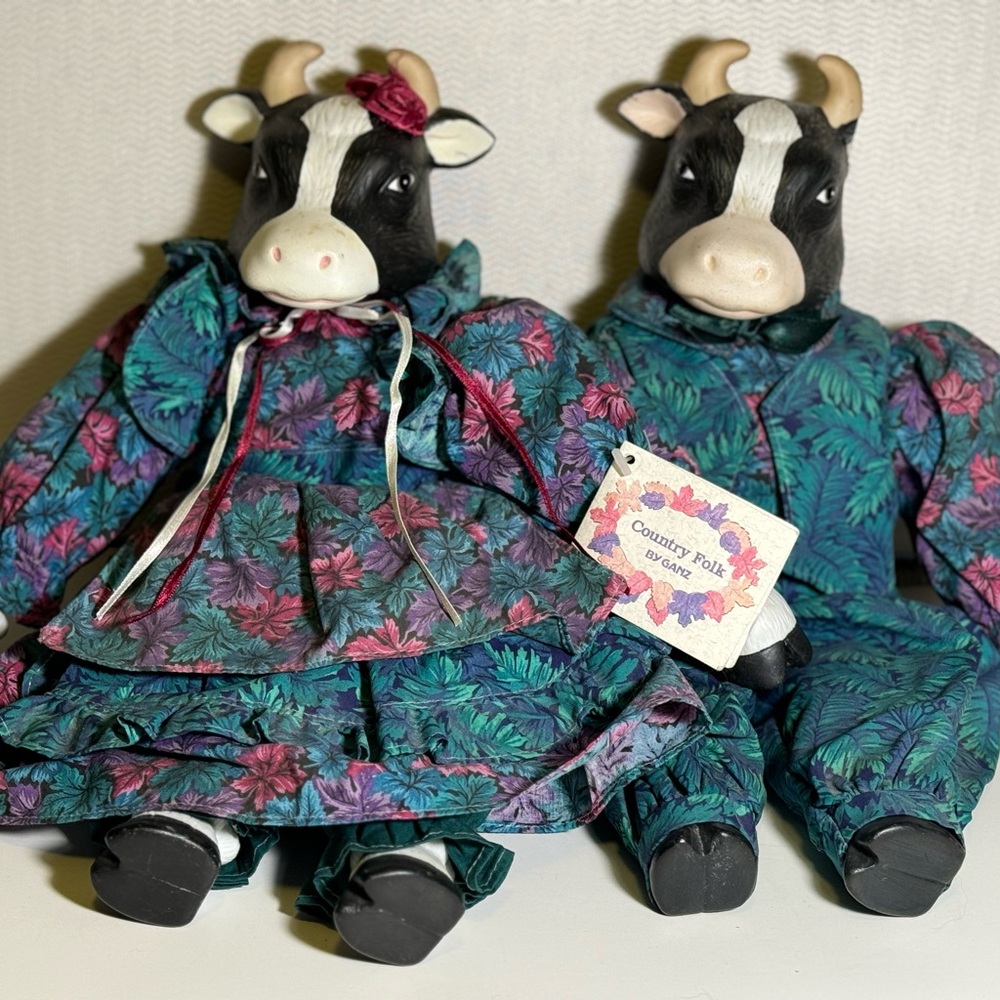 GANZ Countryfolk cow couple
